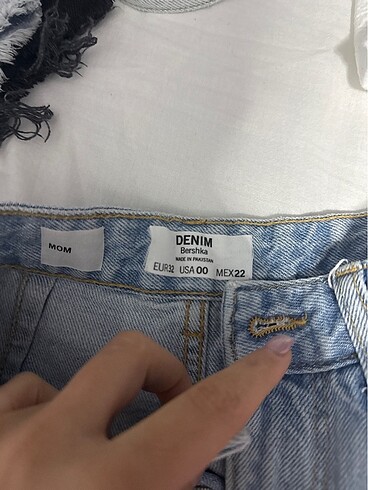 Bershka Bershka mom şort