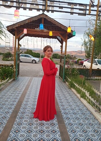 l Beden kırmızı Renk Şifon Kırmızı Abiye