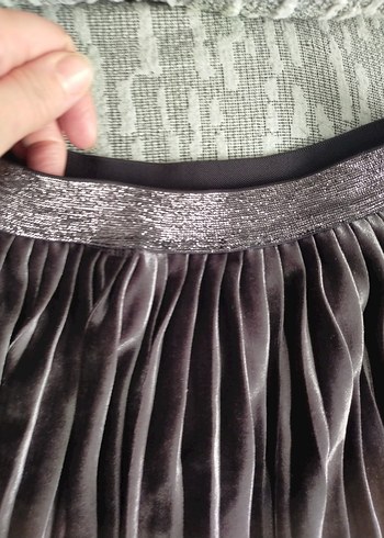 Kız Çocuk Gri Pileli Etek - Görsel 2