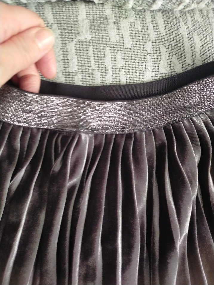 Kız Çocuk Gri Pileli Etek - Görsel 2