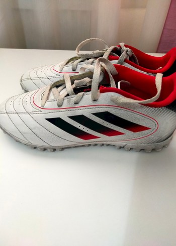 35 numara erkek çocuk halı saha ayakkabısı - Görsel 2