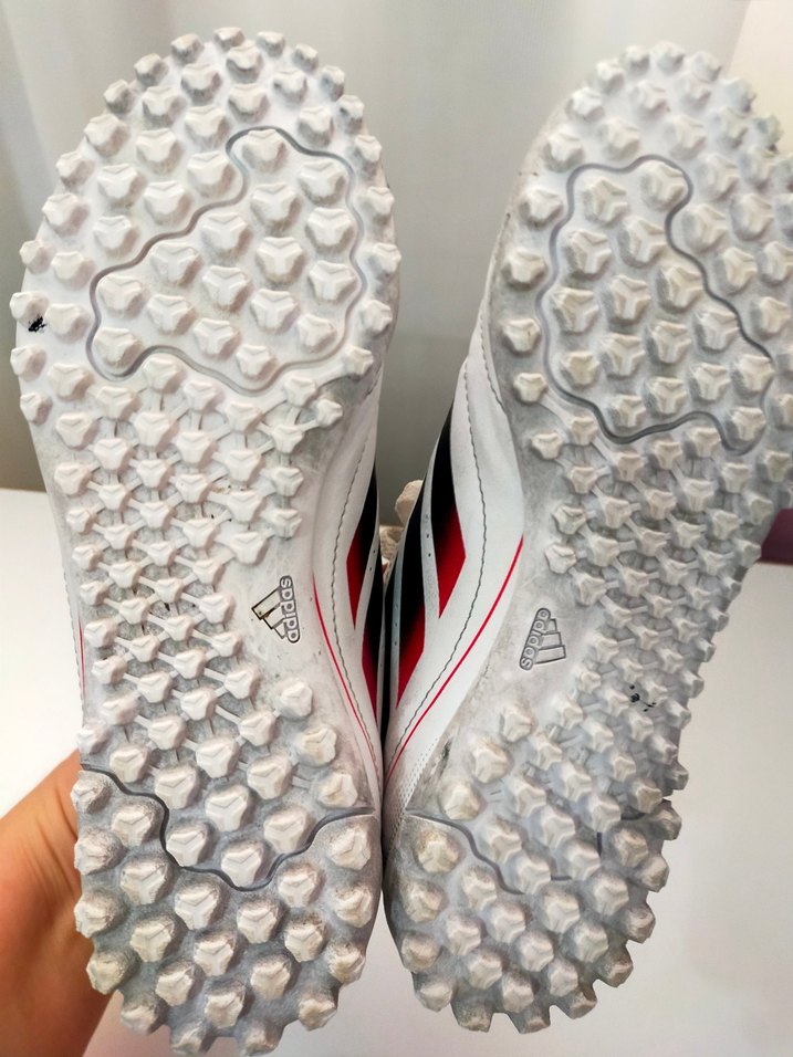 35 numara erkek çocuk halı saha ayakkabısı - Görsel 5