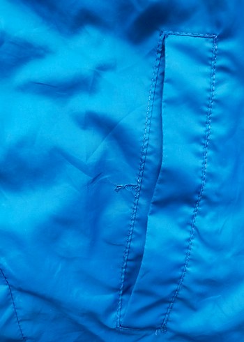 9/10 yaş Erkek Çocuk Mavi Kapüşonlu Fermuarlı yağmurluk - Görsel 7