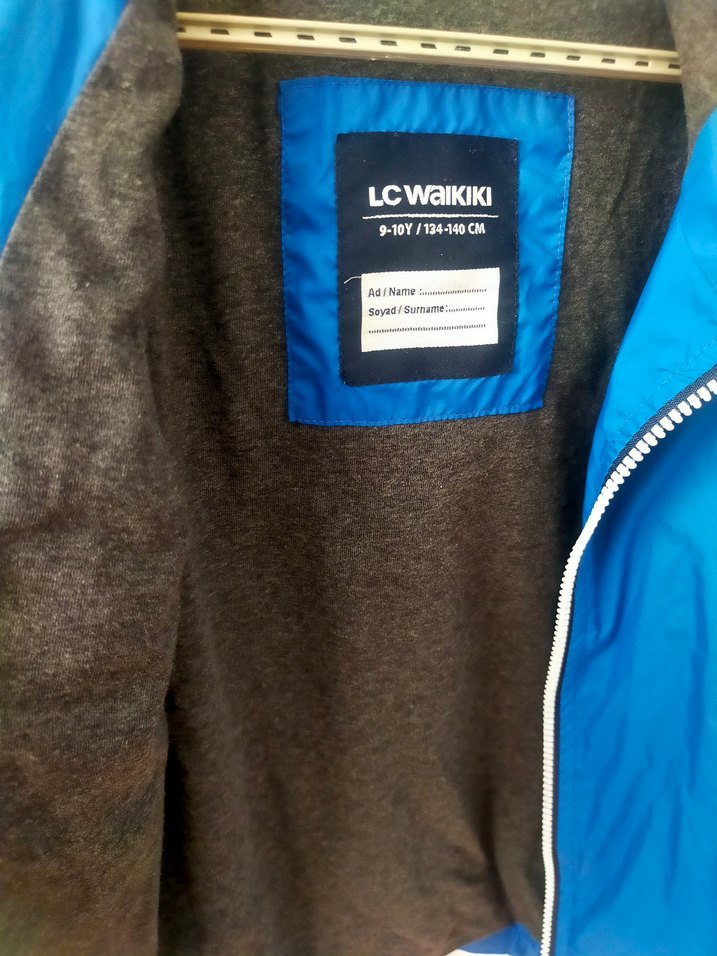 9/10 yaş Erkek Çocuk Mavi Kapüşonlu Fermuarlı yağmurluk - Görsel 2