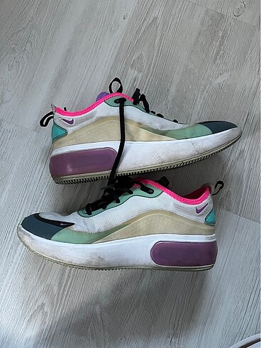 Nike Air Max Dia spor ayakkabi