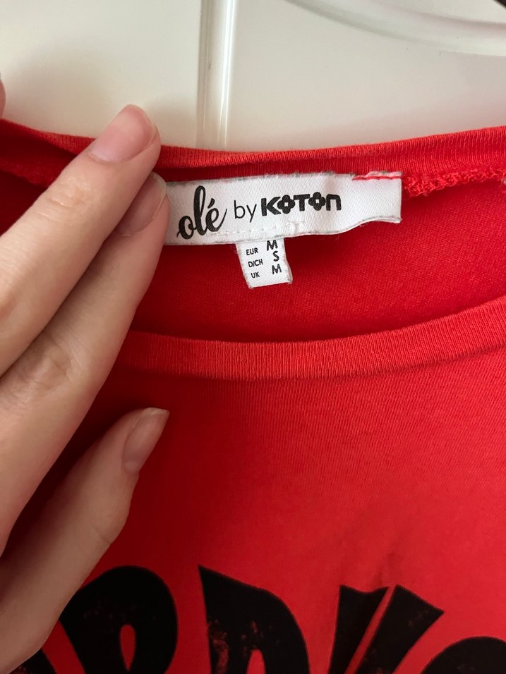 Kırmızı Baskılı  Kadın Tişört - Görsel 2