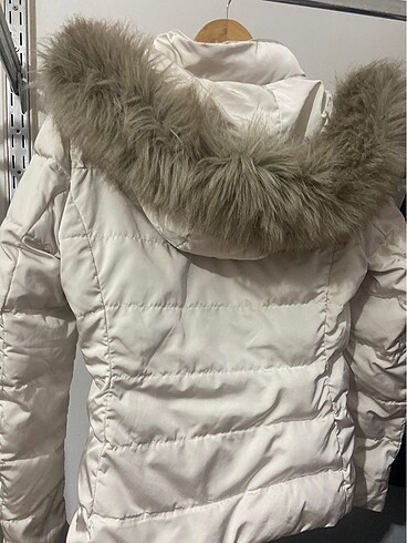 Zara Zara kapüşonlu şişme mont