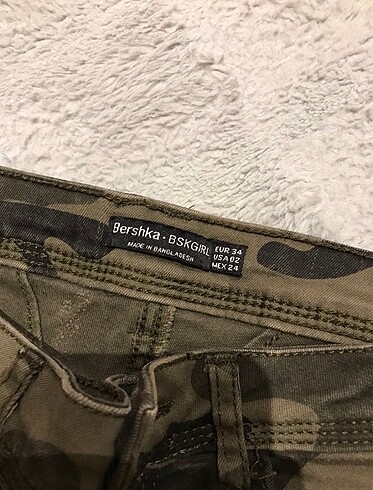 Bershka Bershka kamuflaj pantolon