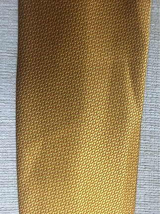 LC Waikiki Altın rengi ve lacivert kravat