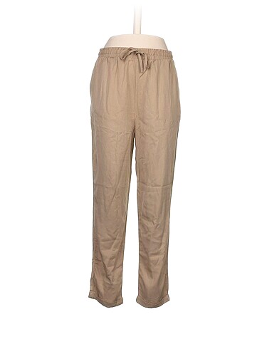 LC Waikiki Kumaş Pantolon %70 İndirimli.
