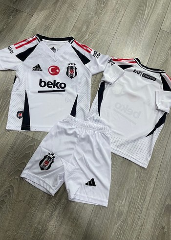 Beyaz Erkek Kısa Kollu Fitted Forma Takımı