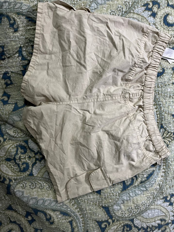 Bej Düğmeli Kargo Şort - Görsel 3