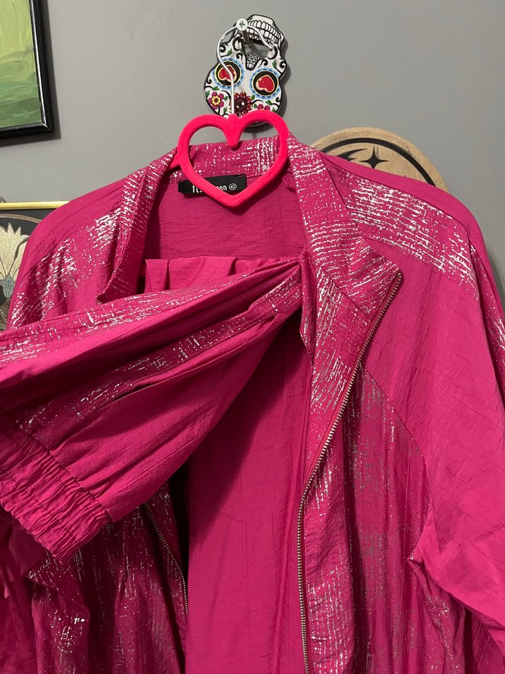 pembe ve parlak gumus detayli tesettur spor takım - Görsel 2