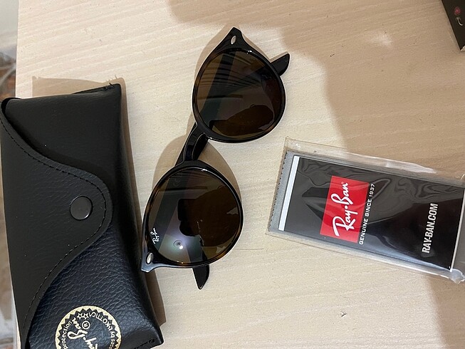 RB2180 rayban leopar gözlük