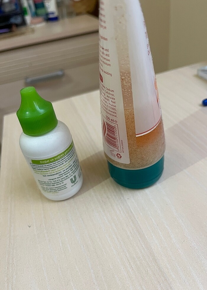 Himalaya peeling ve simple serum - Görsel 2