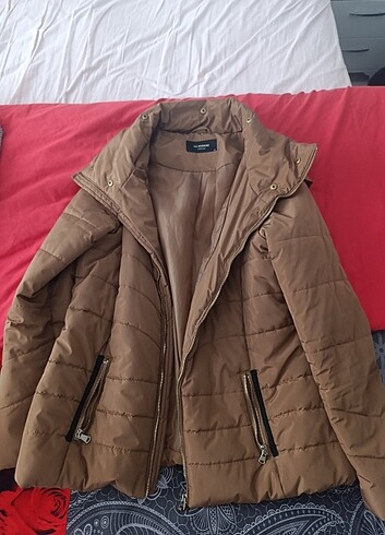 LCW mont