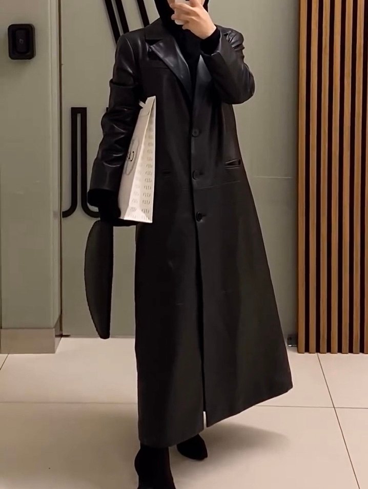 Düğmeli Siyah Deri Kadın Kaban - Görsel 3