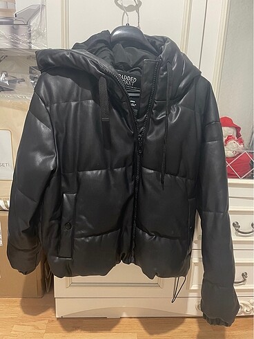 Stradivarius Deri mont