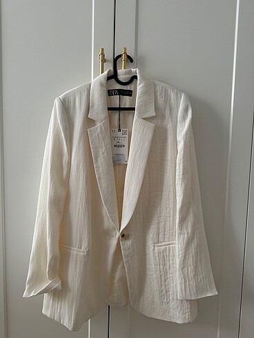 Zara etiketli blazer