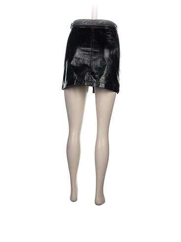 s Beden Pull and Bear Mini Etek %70 İndirimli.