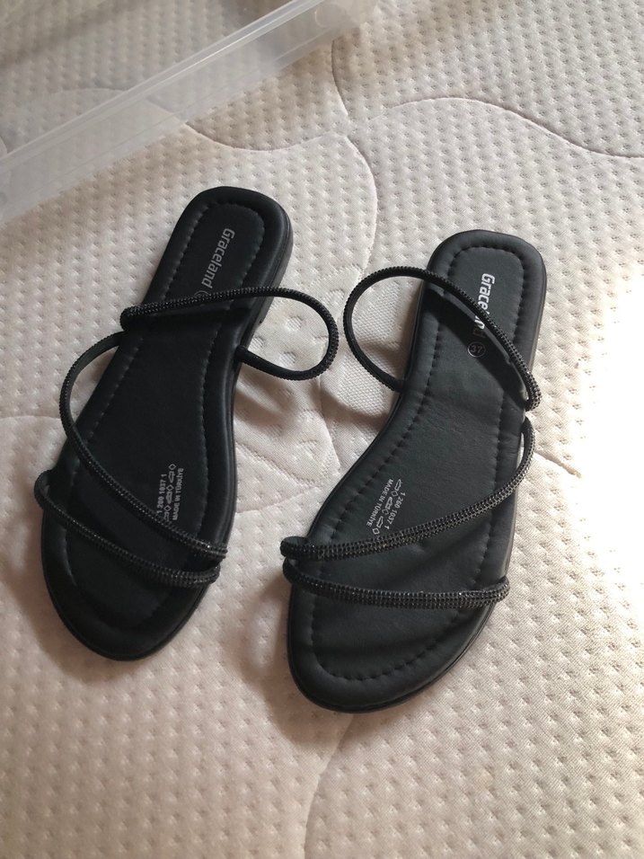 Siyah İnce Topuklu Kadın Sandalet - Görsel 3