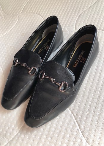 Klasik Siyah Tokalı Deri Kız Loafer - Görsel 4