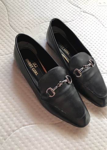 Klasik Siyah Tokalı Deri Kız Loafer - Görsel 3