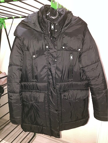 Siyah Şişme Mont - Görsel 2