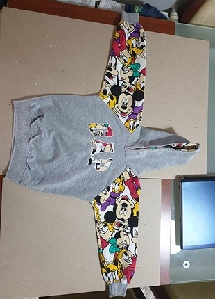 24-36 Ay Beden 3.4 yas gap çocuk sweat. Yeni gibidir.