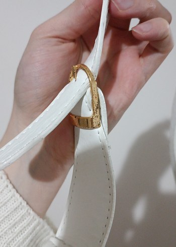 Beyaz Tokalı Parisian Kadın Çantası - Görsel 4