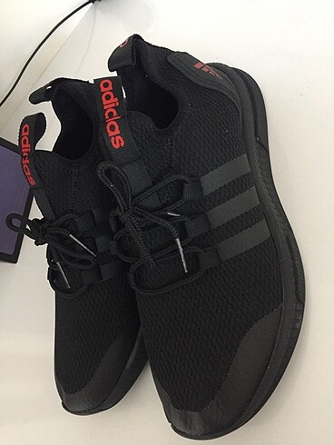 Siyah adidas ayakkabı