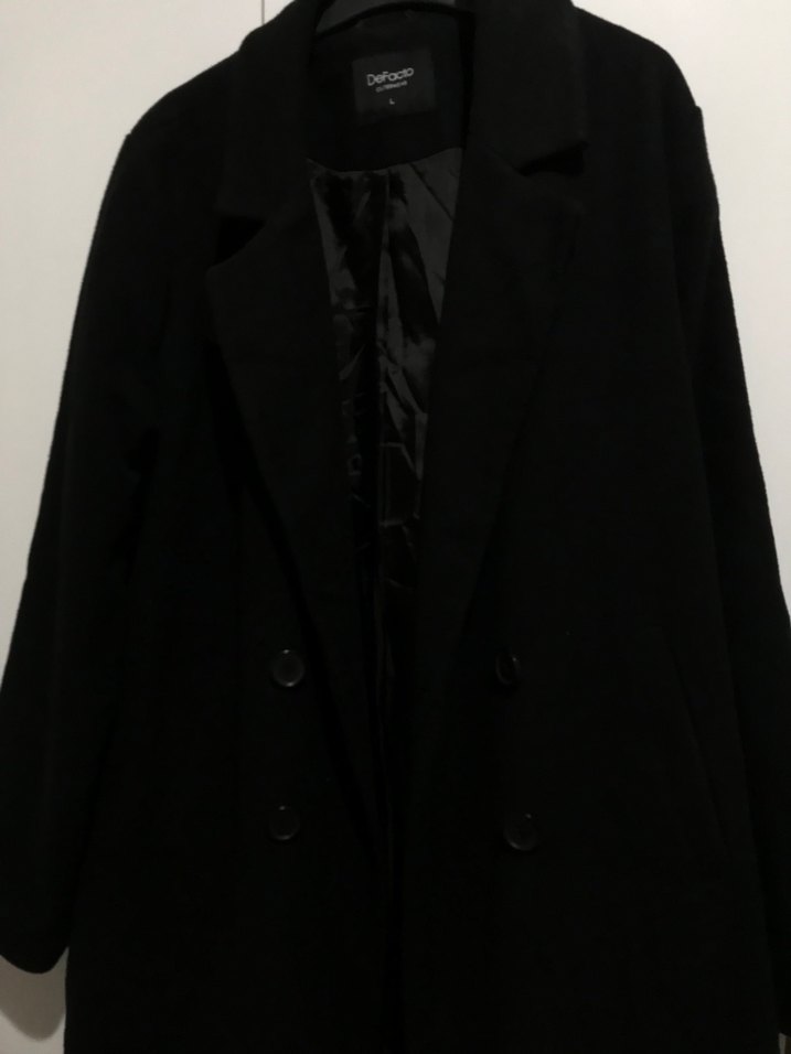 Siyah Düğmeli Kaban - Görsel 5