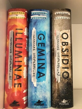illuminae serisi