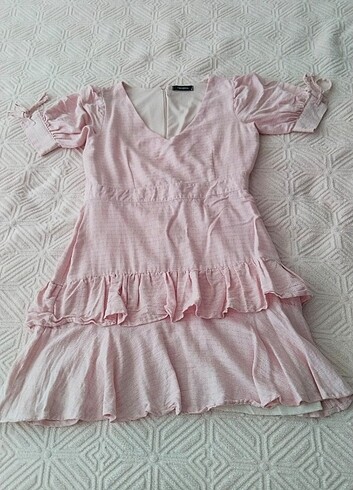 Toz pembe elbise