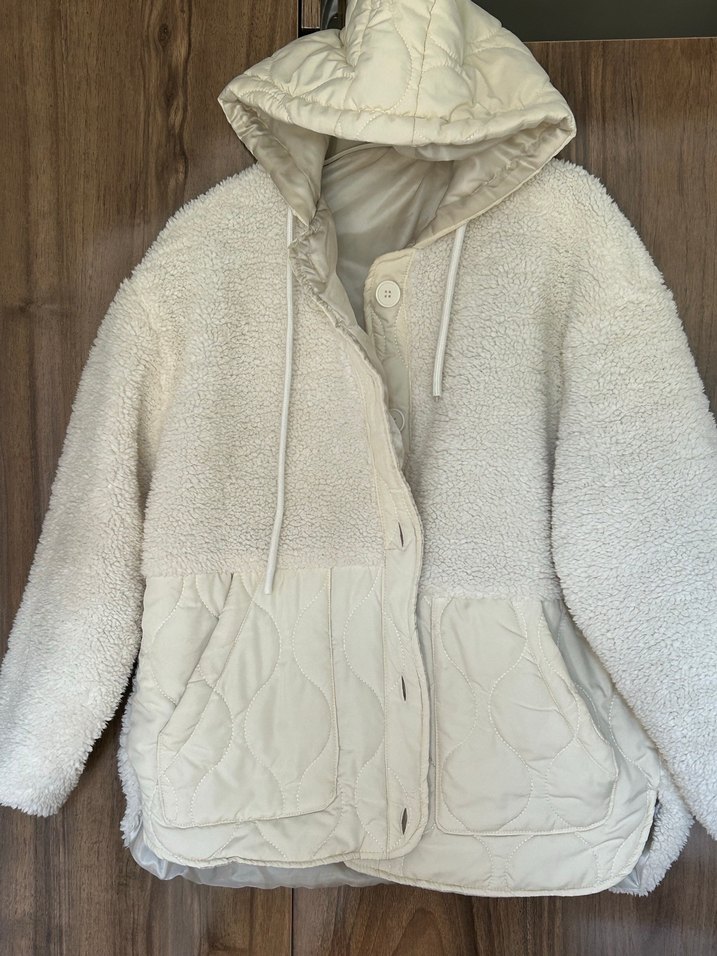 Kadın Kapüşonlu Beyaz Peluş Ceket - Görsel 5