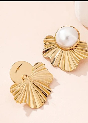 Accessorize Altın Renkli Pilili Mini Çiçek Küpeler