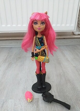 Monster high Howleen wolf bebeği 