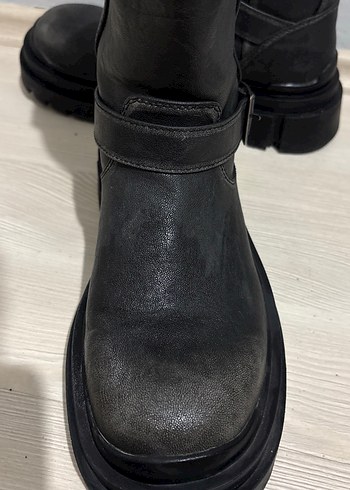 Erkek Siyah Deri Tokalı  Bot postal - Görsel 4