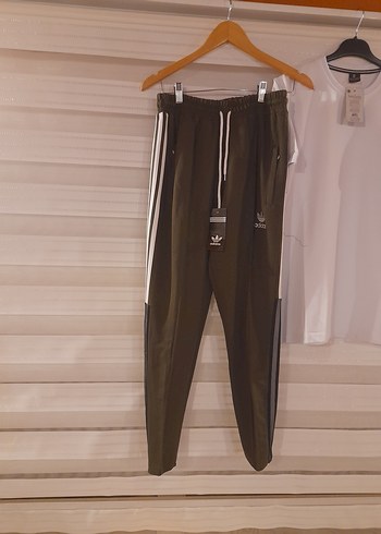 l beden haki renk alt takım olarakta  Rahat Kesim Eşofman Altı - Görsel 6