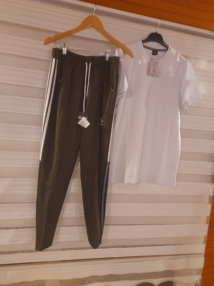 l beden haki renk alt takım olarakta  Rahat Kesim Eşofman Altı - Görsel 4