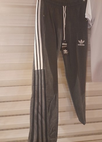 L beden Gri Erkek Eşofman Altı ve Beyaz Tişört bay bayan icin - Görsel 3