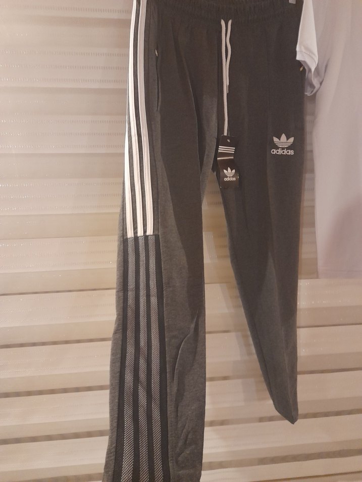 L beden Gri Erkek Eşofman Altı ve Beyaz Tişört bay bayan icin - Görsel 3