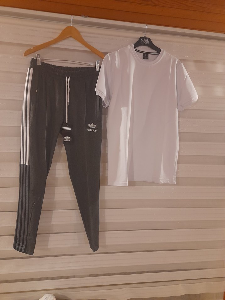 L beden Gri Erkek Eşofman Altı ve Beyaz Tişört bay bayan icin - Görsel 2