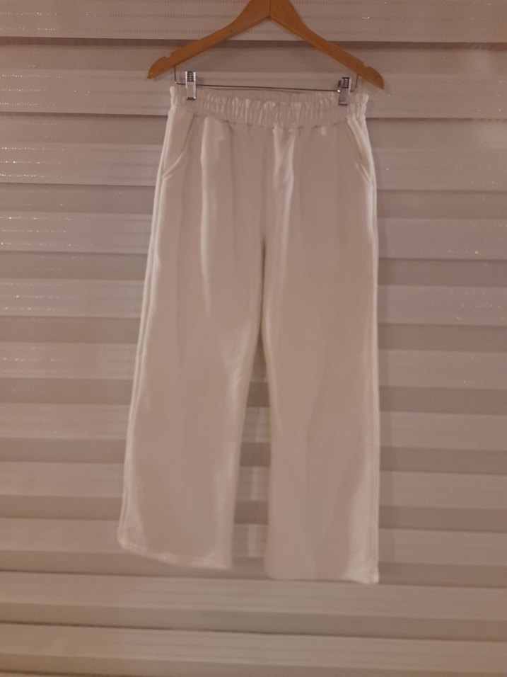 l Beyaz Rahat Kesim üç iplik kalın kumaş sıfır ayarinda - Görsel 3