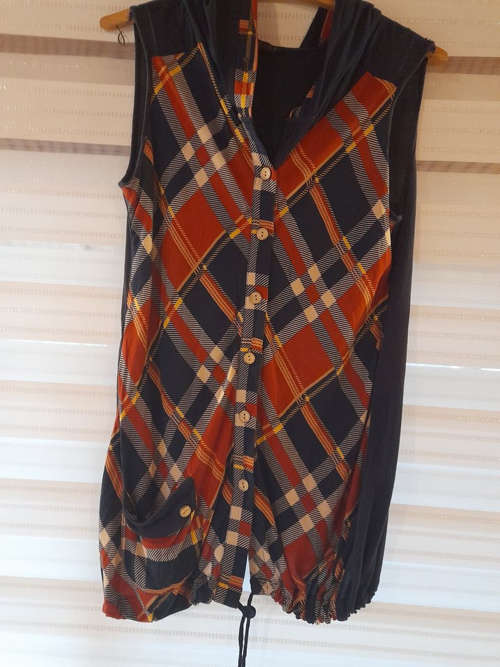 xl olur Düğmeli, Desenli, Kolsuz  bayan gömlek - Görsel 2