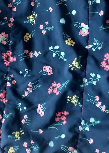 Çiçek Desenli kız çocuk yelek - Görsel 2