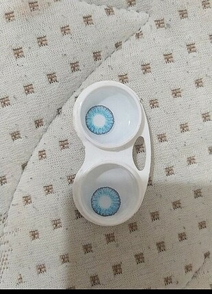 Lens