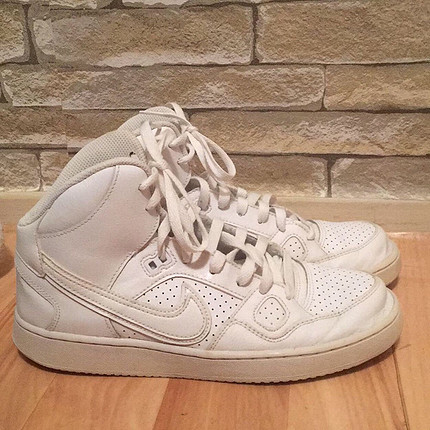 40 Beden Nike Beyaz Ayakkabı 