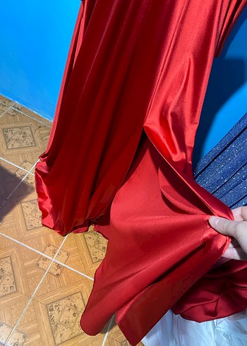 Klasik Kırmızı Uzun Abiye Elbise - Görsel 4