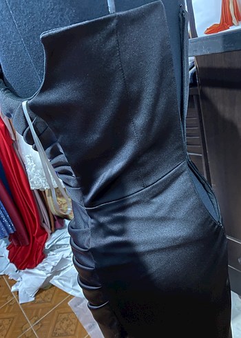 Siyah İşlemeli Uzun Abiye Elbise - Görsel 4